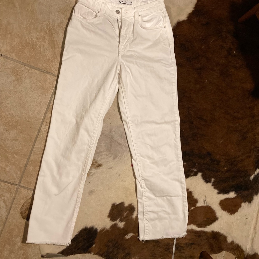 Zara white jean  size 6
